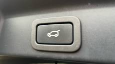 Jaguar F-Pace 2.0 D200 R-Dynamic S 5dr Auto AWD Diesel Estate